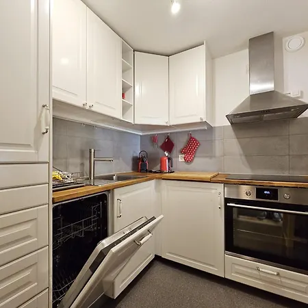 Apartment Colibi Q *