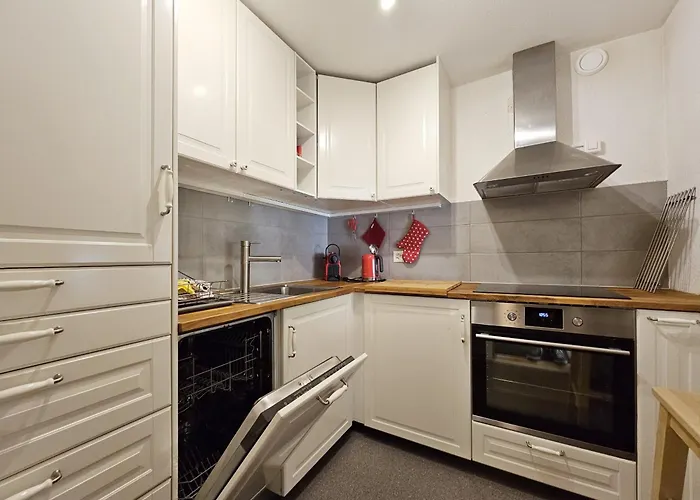 Apartment Colibi Q *